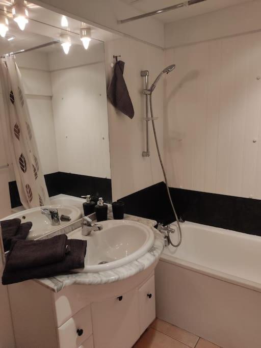 Appartement Velleron-4 Personnes Экстерьер фото